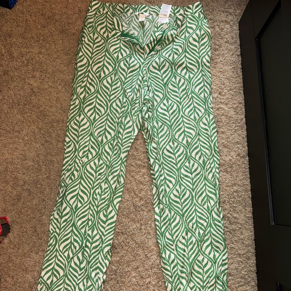 H&M Green and White Leaf Pattern Pants